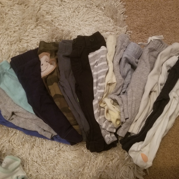 Baby Boy Clothing size 0-3 months - Picture 2 of 2